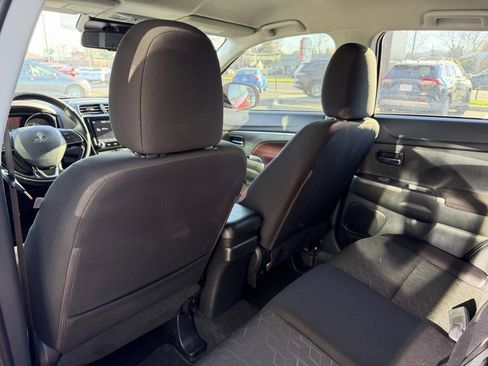 Used 2021 Mitsubishi Outlander Sport SE image 30