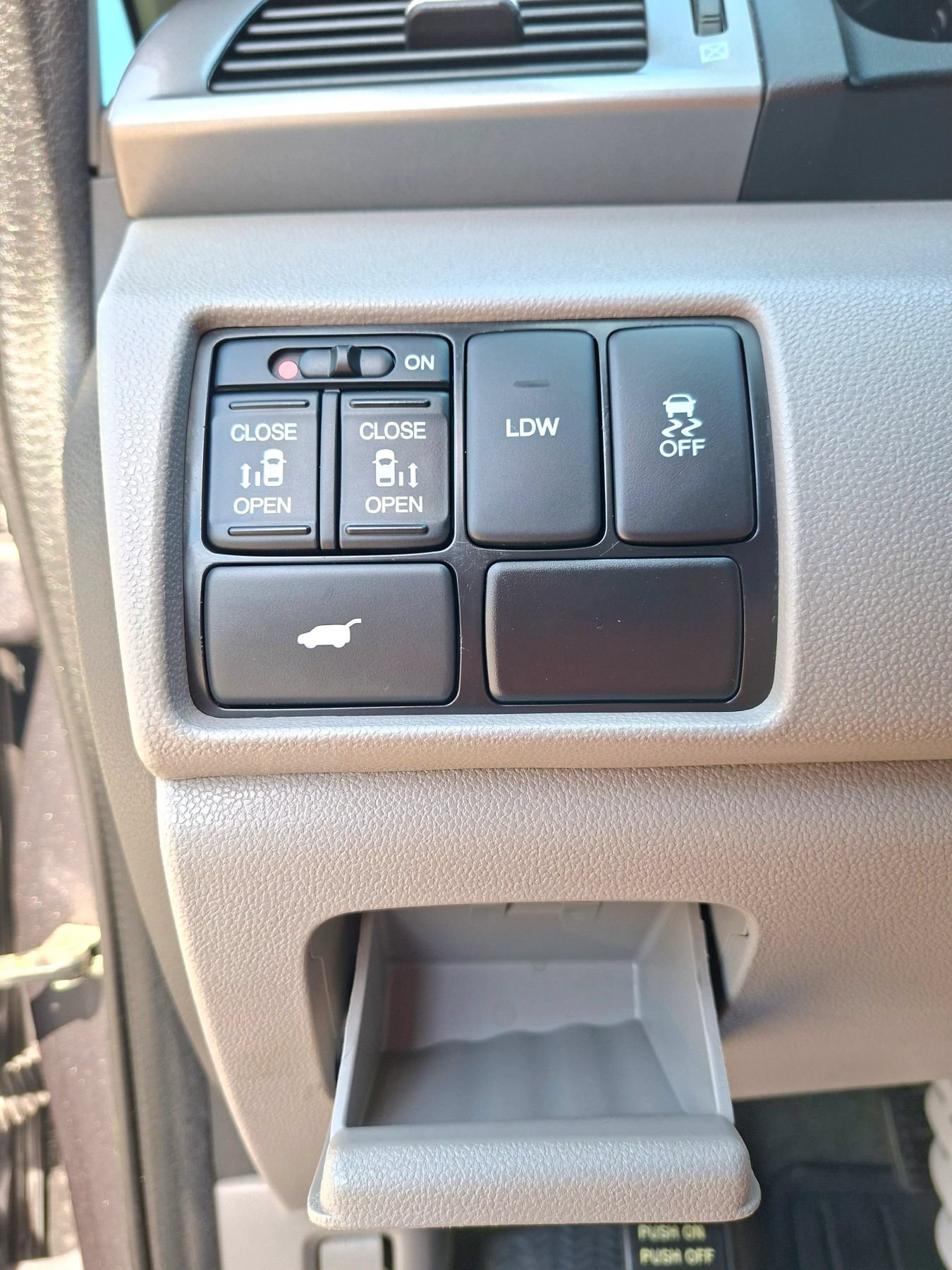 Used 2016 Honda Odyssey EX-L image 27