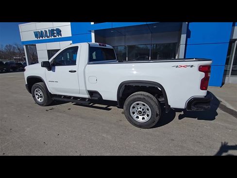 Used 2025 Chevrolet Silverado 2500 W/T w/ WT Convenience Package image 7