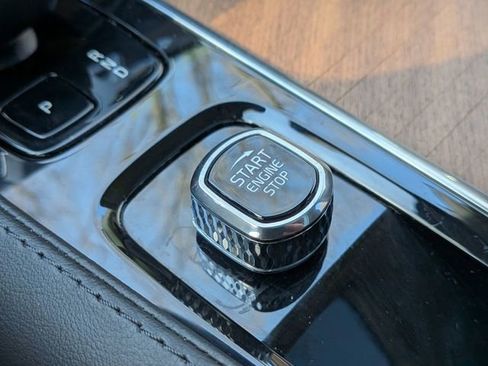 Certified 2023 Volvo XC90 B6 Plus w/ Protection Package Premier image 20