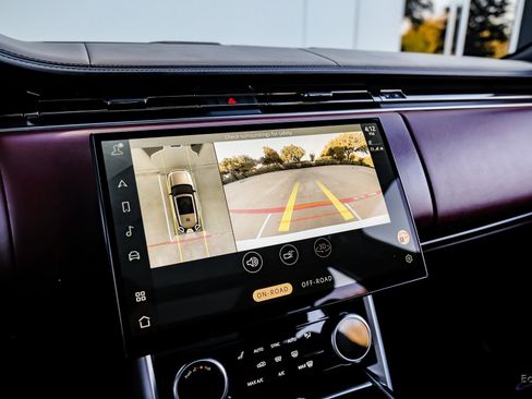 Used 2023 Land Rover Range Rover Long Wheelbase Autobiography image 60