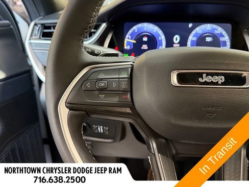Used 2025 Jeep Grand Cherokee Laredo X w/ Luxury Tech Group I AWD/4WD image 37