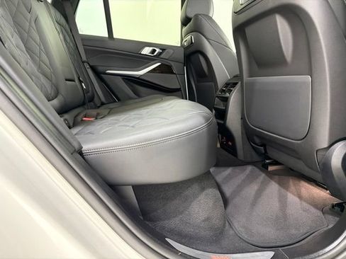 Certified 2024 BMW X5 xDrive40i AWD/4WD image 23