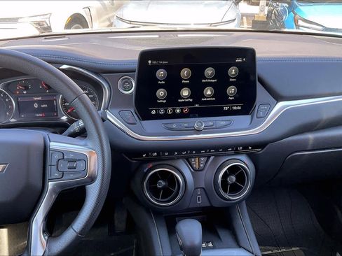 Certified 2024 Chevrolet Blazer LT w/ Convenience Package FWD image 8