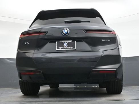 Used 2022 BMW iX xDrive50 AWD/4WD image 30