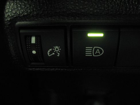 Used 2023 Toyota Corolla LE image 18