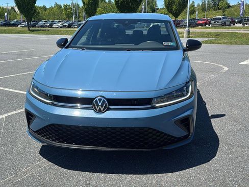 Used 2025 Volkswagen Jetta Sport FWD image 14
