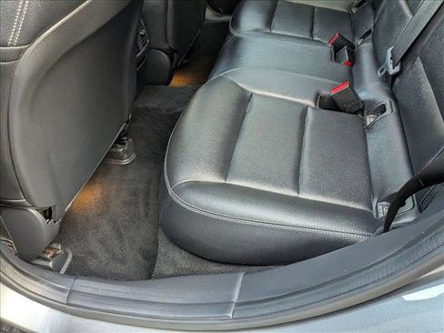 Used 2019 Mercedes-Benz GLA 250 4MATIC image 17