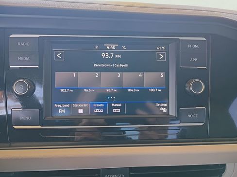 Used 2023 Volkswagen Jetta SE FWD image 13