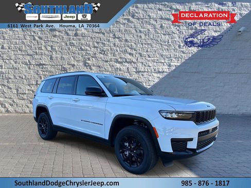 New 2025 Jeep Grand Cherokee L Altitude image 1