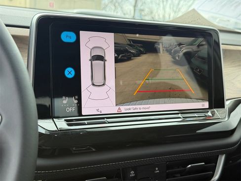 New 2026 Volkswagen Atlas SE image 24