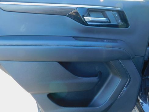 Used 2025 Chevrolet Tahoe Z71 image 26