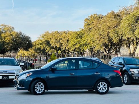 Used 2015 Nissan Versa S image 4