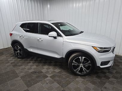 Used 2022 Volvo XC40 T5 Inscription w/ Advanced Package