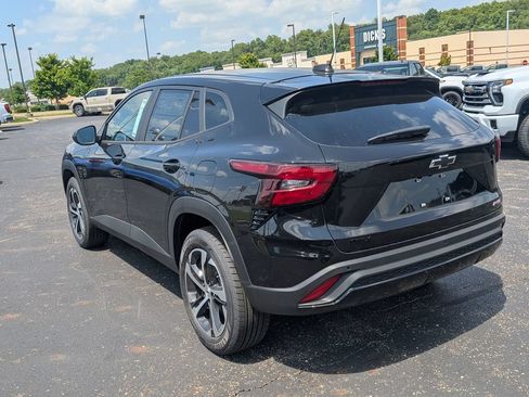 New 2026 Chevrolet Trax RS FWD image 5