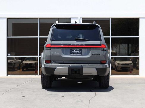 Used 2024 Lexus GX 550 AWD/4WD image 9