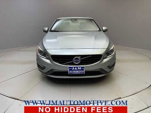 Used 2018 Volvo S60 T5 Dynamic w/ Vision Package image 8