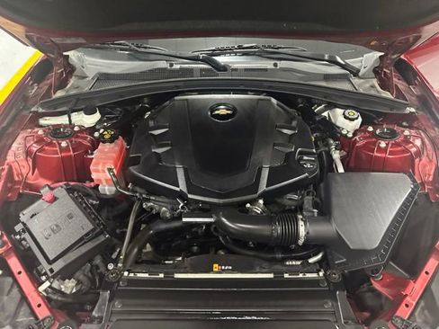 Used 2023 Chevrolet Camaro LT RWD image 34
