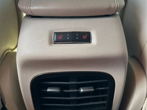 Used 2018 Lincoln MKC Select w/ Select Plus Package image 28