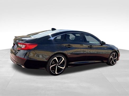 Used 2022 Honda Accord Sport image 9