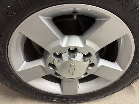 Used 2016 Chevrolet Silverado 2500 LT w/ All Star Edition image 33