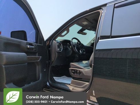 Used 2021 GMC Sierra 3500 Denali w/ Denali Ultimate Package AWD/4WD image 9