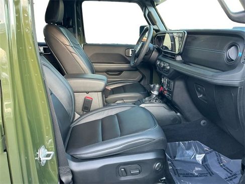 Used 2024 Jeep Wrangler Unlimited Rubicon 4xe image 17