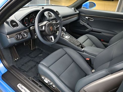 Used 2025 Porsche 718 Cayman GT4 image 4