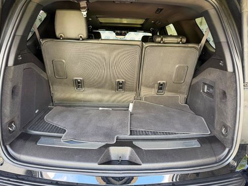 Used 2025 Cadillac Escalade Sport w/ LPO, Floor Liner Package AWD/4WD image 23