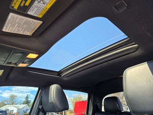 Used 2019 Toyota Tacoma SR image 22