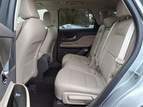 Used 2024 Lincoln Corsair Reserve w/ Equipment Group 201A image 25