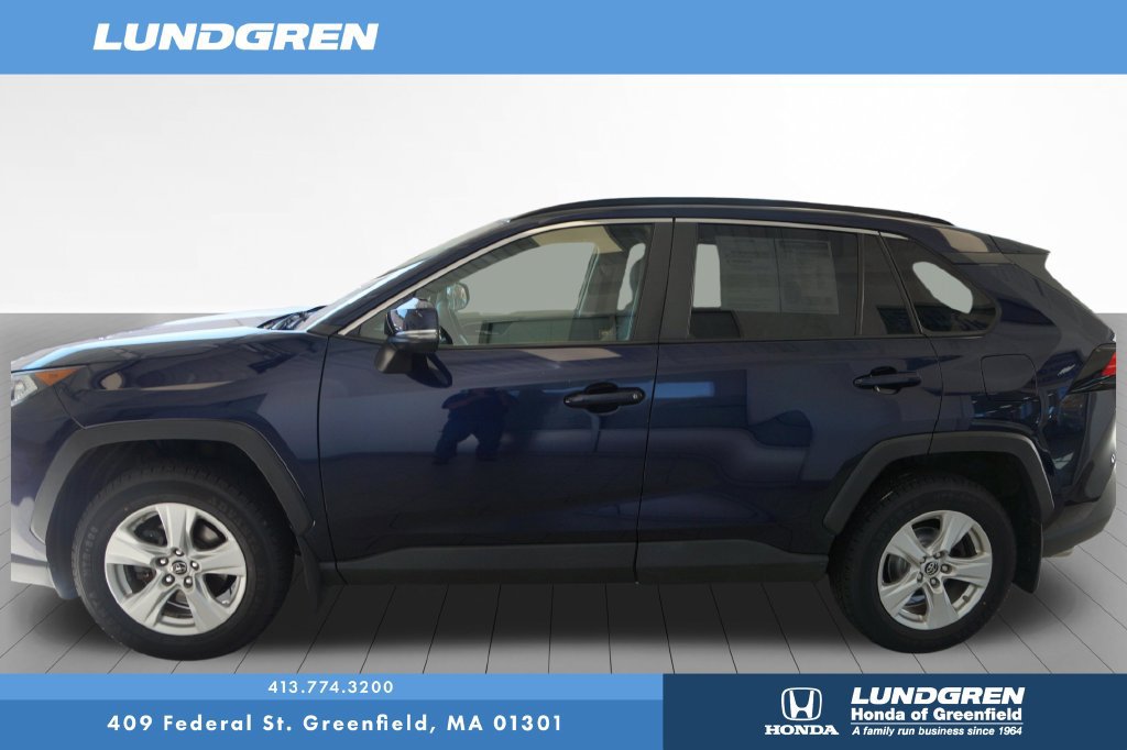 Used 2019 Toyota RAV4 XLE w/ Convenience Package AWD/4WD image 4