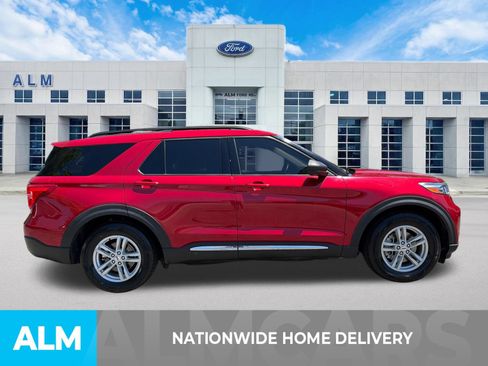 Used 2021 Ford Explorer XLT RWD image 4