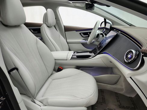 Certified 2023 Mercedes-Benz EQE 500 4MATIC Sedan image 19
