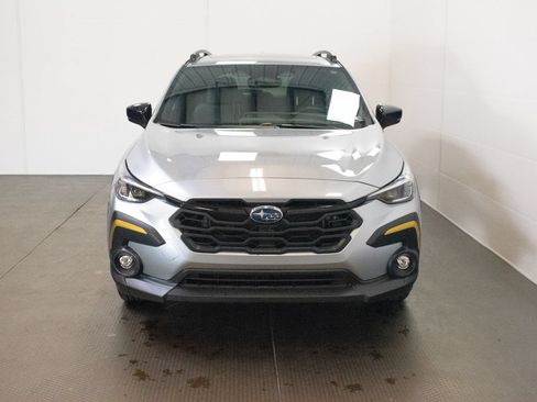 Used 2025 Subaru Crosstrek 2.5i Sport w/ Crosstrek Mirror Package AWD/4WD image 2