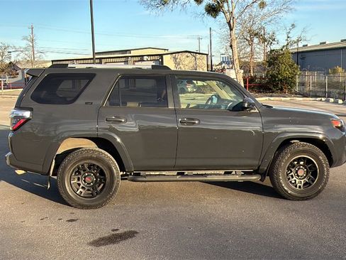 Certified 2024 Toyota 4Runner SR5 image 7