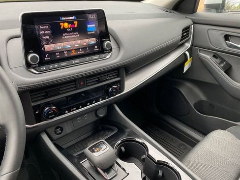 New 2026 Nissan Rogue SV AWD/4WD image 17