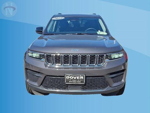 Certified 2023 Jeep Grand Cherokee Laredo w/ Luxury Tech Group I AWD/4WD image 21