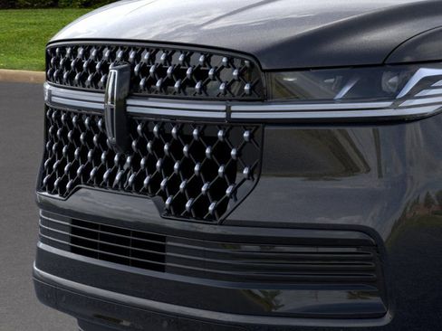 New 2026 Lincoln Navigator L Black Label image 17