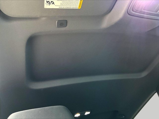 Used 2023 Chevrolet Silverado 1500 Custom RWD image 17