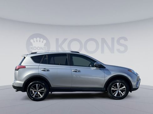 Used 2016 Toyota RAV4 XLE image 8