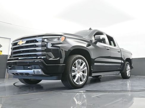 Used 2023 Chevrolet Silverado 1500 High Country w/ High Country Premium Package AWD/4WD image 79