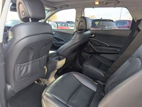 Used 2018 Hyundai Santa Fe Limited image 32