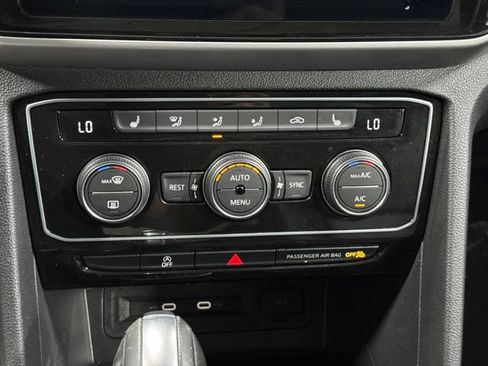 Used 2023 Volkswagen Atlas SEL R-Line AWD/4WD image 21