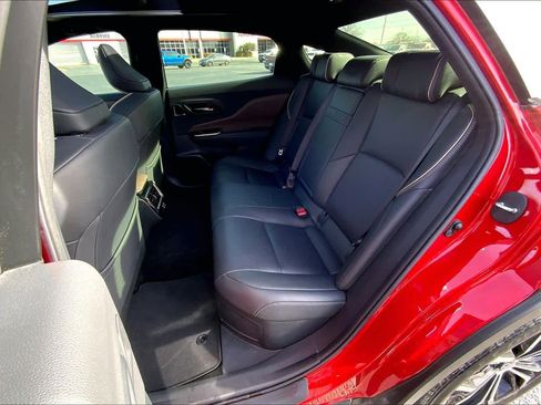 Used 2024 Toyota Crown Limited image 21