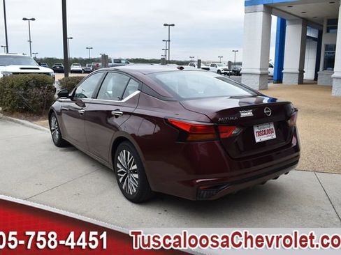 Used 2024 Nissan Altima 2.5 SV image 6