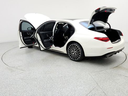 Certified 2023 Mercedes-Benz S 500 4MATIC image 18