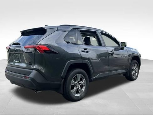 Certified 2022 Toyota RAV4 XLE w/ Convenience Package AWD/4WD image 5