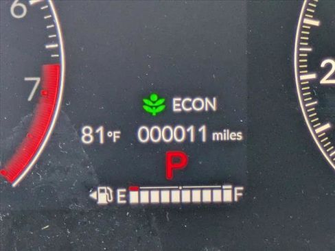 New 2026 Honda HR-V EX-L image 10