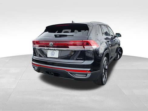 Certified 2024 Volkswagen Atlas Cross Sport SE AWD/4WD image 7